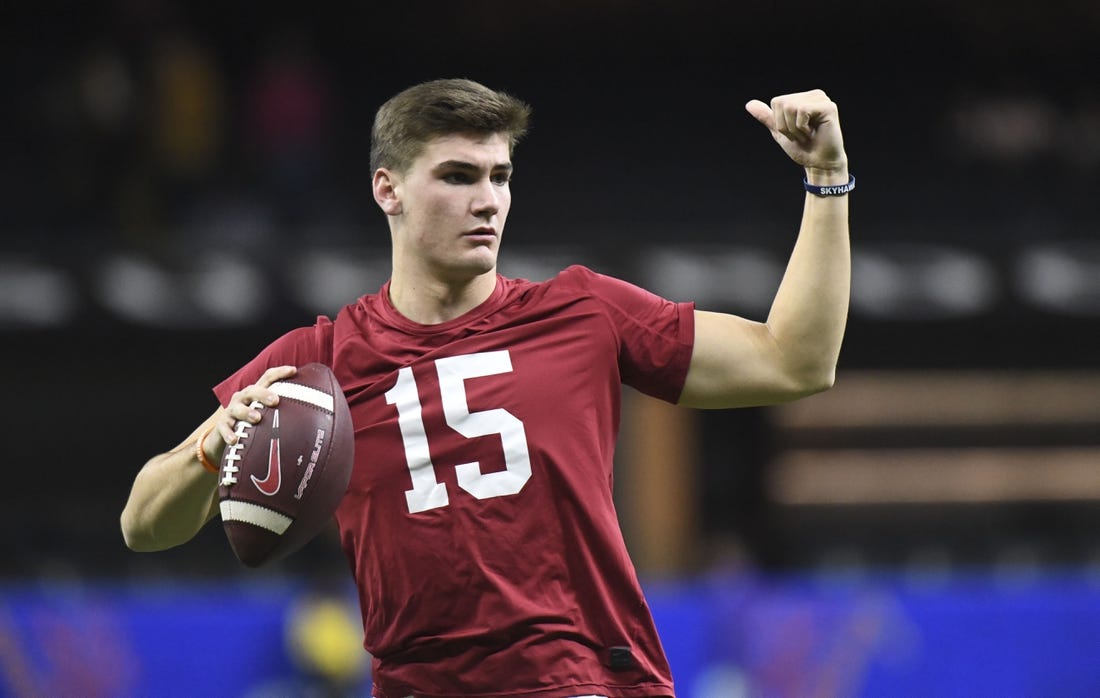 Dec 31, 2022; New Orleans, LA, USA; Alabama quarterback Ty Simpson (15) warms up before he Crimson Tide   s game with Kansas State  in the 2022 Sugar Bowl at Caesars Superdome. Mandatory Credit: Gary Cosby Jr.-USA TODAY Sports