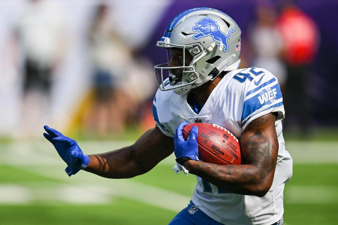 Sep 25, 2022; Minneapolis, Minnesota, USA; Detroit Lions running back Justin Jackson (42) in action against the Minnesota Vikings at U.S. Bank Stadium. Mandatory Credit: Jeffrey Becker-USA TODAY Sports