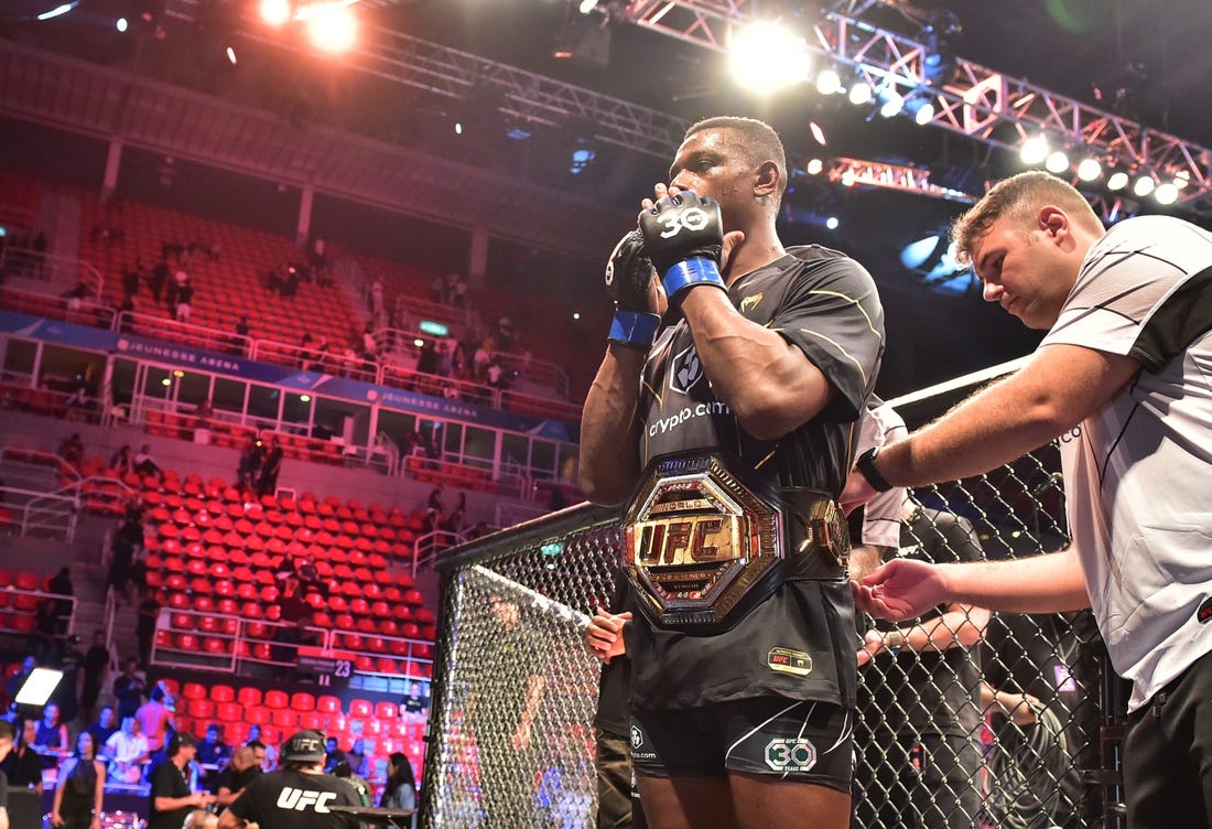 Jan 21, 2023; Rio de Janeiro, Brazil; Jamahal Hill (blue gloves) reacts after the fight against Glover Teixeira (red gloves) during UFC 283 at Jeunesse Arena. Mandatory Credit: Jason da Silva-USA TODAY Sports