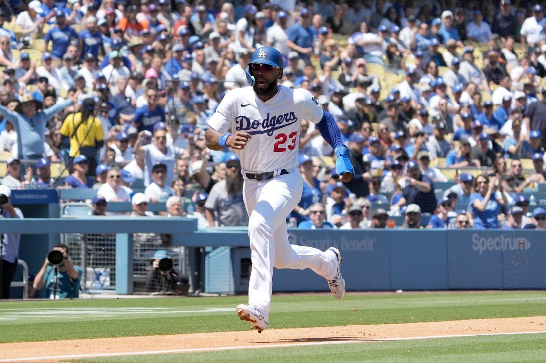 Mets lose to Dodgers in opener in Los Angeles