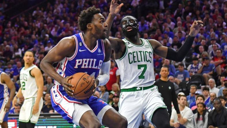 May 7, 2023; Philadelphia, Pennsylvania, USA; Philadelphia 76ers forward Paul Reed (44) drives to the basket against Boston Celtics guard Jaylen Brown (7) during game four of the 2023 NBA playoffs at Wells Fargo Center. Mandatory Credit: Eric Hartline-USA TODAY Sports