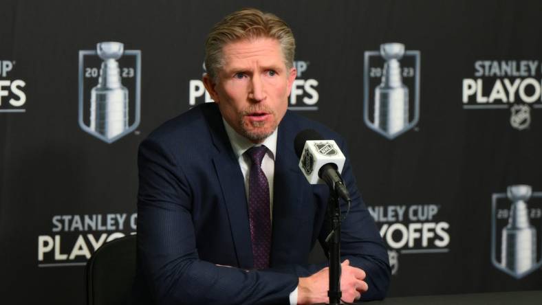 May 9, 2023; Seattle, Washington, USA; Seattle Kraken head coach Dave Hakstol speaks to the media after the game against the Dallas Stars in game four of the second round of the 2023 Stanley Cup Playoffs at Climate Pledge Arena. Mandatory Credit: Steven Bisig-USA TODAY Sports