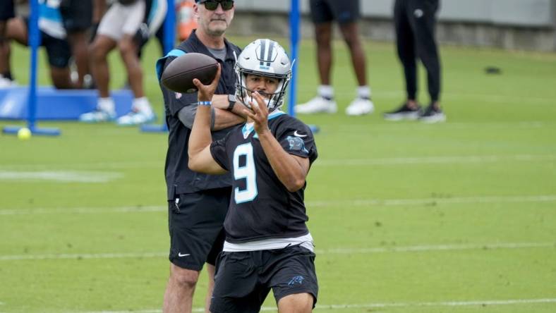 Jun 14, 2023; Charlotte, NC, USA;  Carolina Panthers head coach Frank Reich watches quarterback Bryce Young (9) during the Carolina Panthers minicamp. Mandatory Credit: Jim Dedmon-USA TODAY Sports