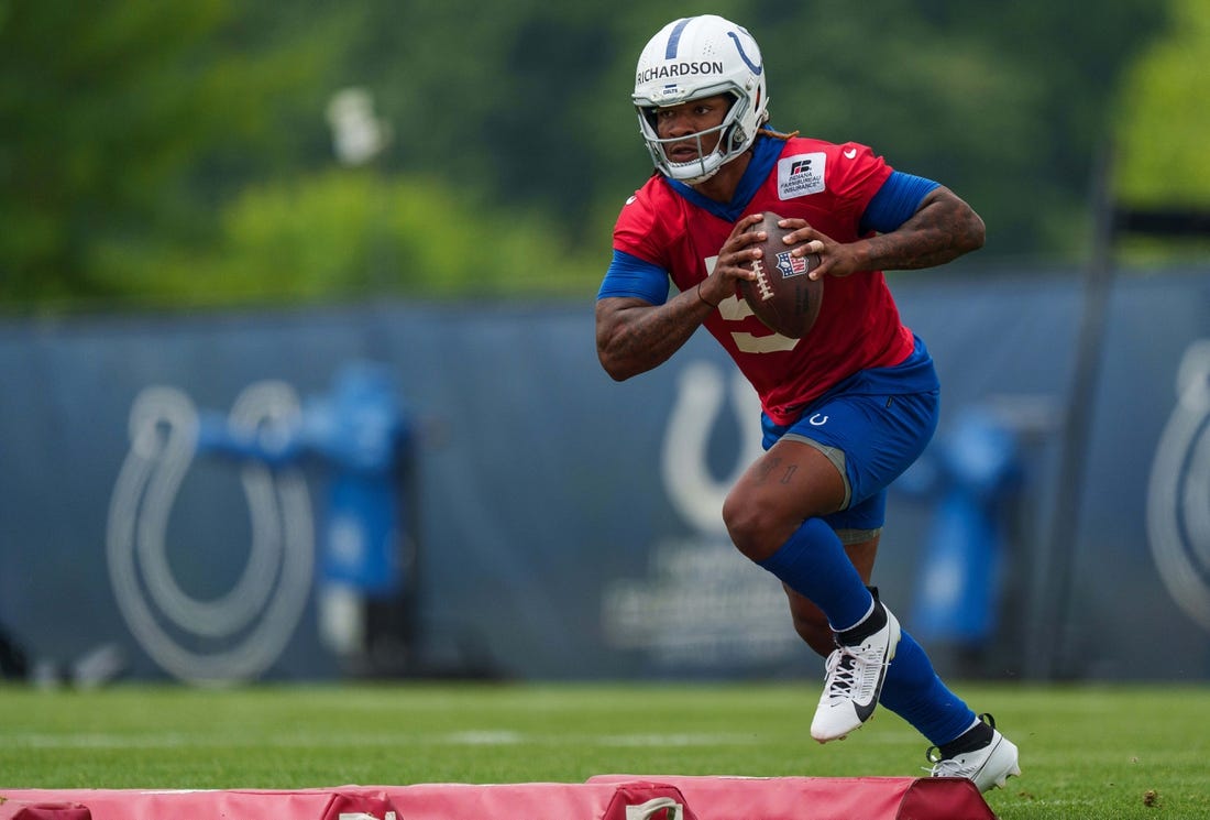 June 14, 2023; Indianapolis, IN, USA; Indianapolis Colts quarterback Anthony Richardson (5) works through footwork drills Wednesday, June 14, 2023, during mandatory minicamp at the Indiana Farm Bureau Football Center in Indianapolis. Mandatory Credit: Mykal McEldowney-USA TODAY Sports
