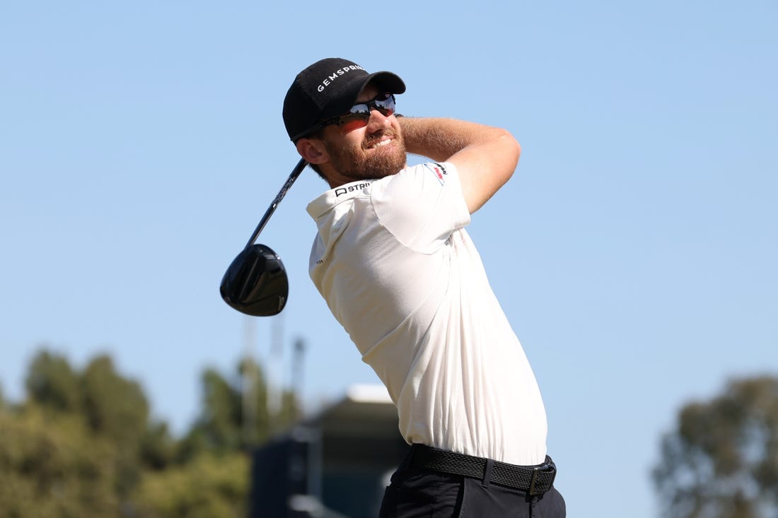 Jun 17, 2023; Los Angeles, California, USA; Patrick Rodgers tees off on the eighteenth tee during the third round of the U.S. Open golf tournament at Los Angeles Country Club. Mandatory Credit: Kiyoshi Mio-USA TODAY Sports