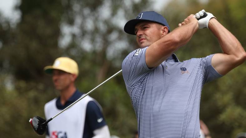 Jun 18, 2023; Los Angeles, California, USA; Bryson DeChambeau hits a tee shot on the 2nd hole during the final round of the U.S. Open golf tournament at Los Angeles Country Club. Mandatory Credit: Kiyoshi Mio-USA TODAY Sports