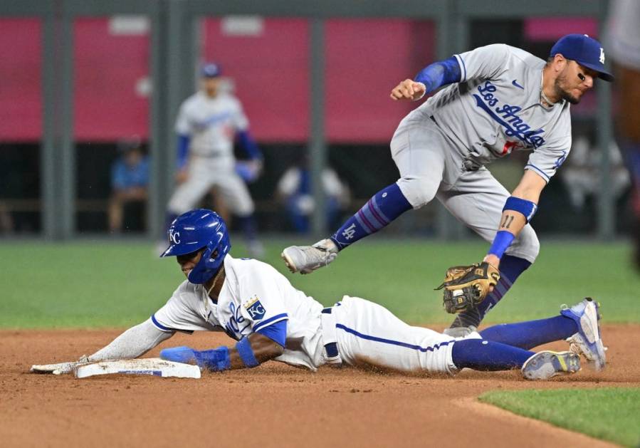 Guardians lean on Tanner Bibee to stifle Cubs