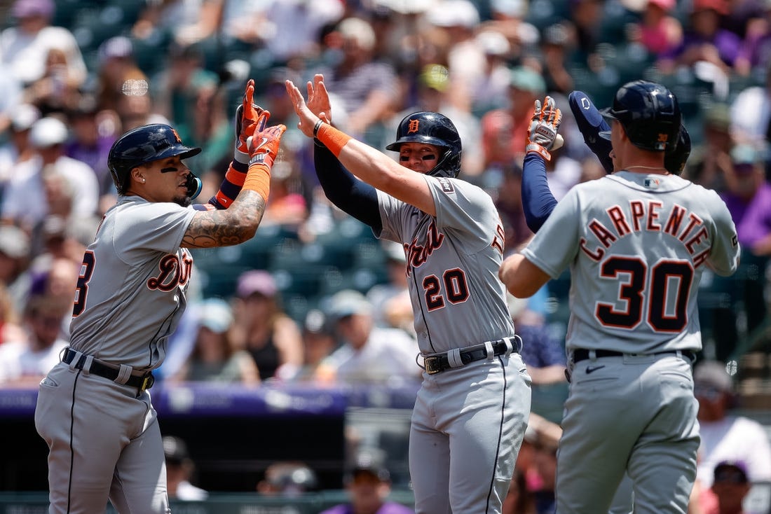 Red Sox 5, Tigers 2: Slam, Series