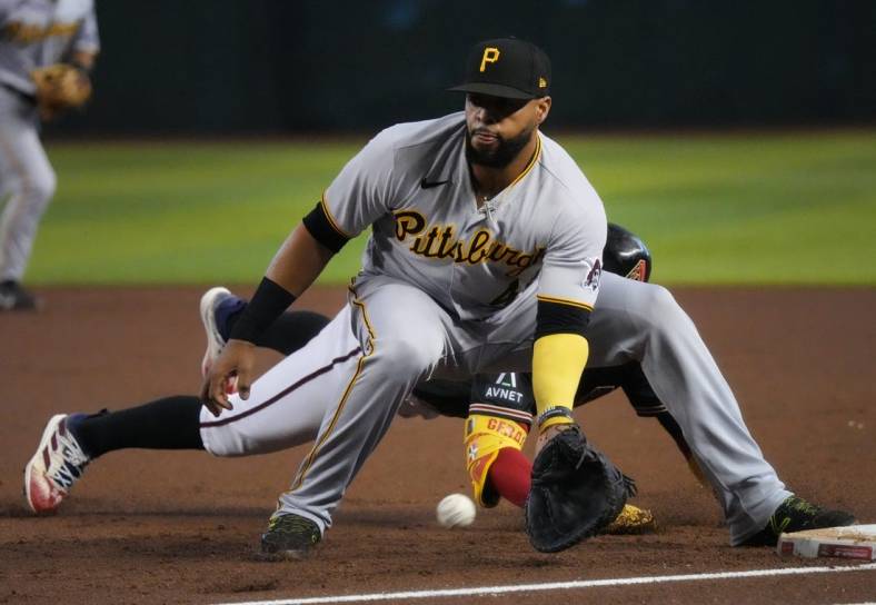 Choi hits 2-run blast, Pirates down Diamondbacks to snap four-game skid