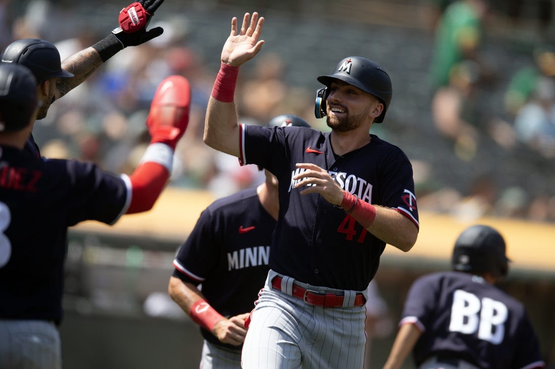 Twins double up Mariners, extend post-break surge