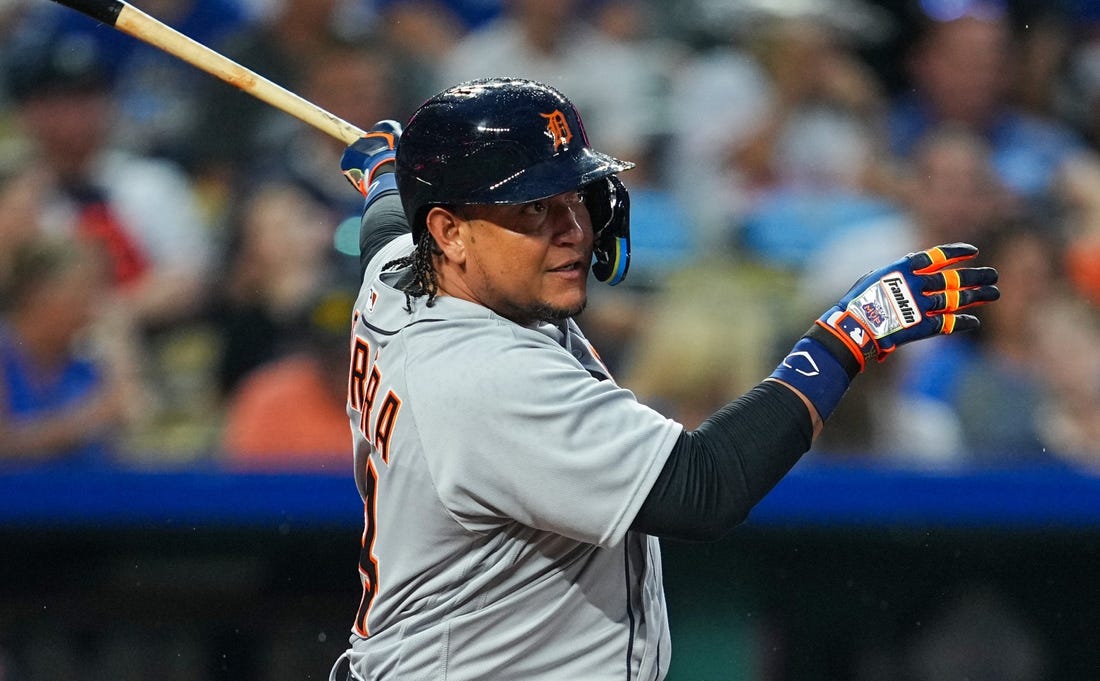 Miguel Cabrera hits 507th homer, Tigers beat Royals 2-1