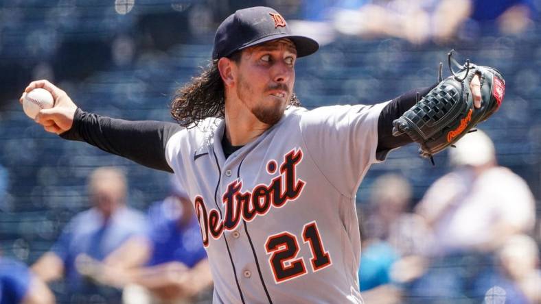 Jul 20, 2023; Kansas City, Missouri, USA; Detroit Tigers starting pitcher Michael Lorenzen (21) delivers a pitch against the Kansas City Royals in the first inning at Kauffman Stadium. Mandatory Credit: Denny Medley-USA TODAY Sports