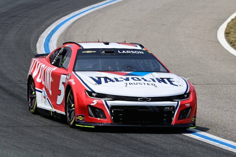 Jul 17, 2023; Loudon, New Hampshire, USA; NASCAR Cup Series driver Kyle Larson (5) races during the Crayon 301 at New Hampshire Motor Speedway. Mandatory Credit: Eric Canha-USA TODAY Sports