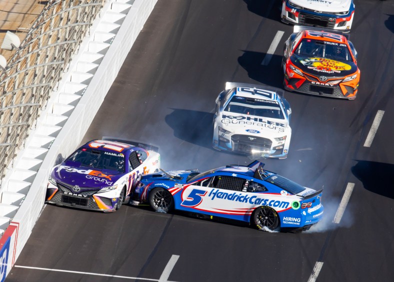 Kyle Larson, Denny Hamlin