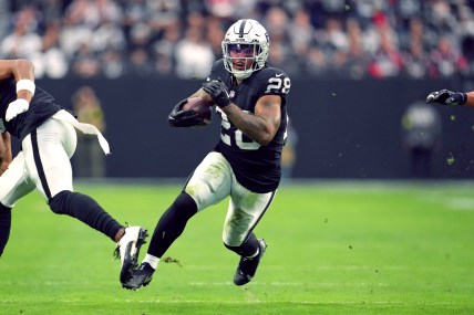 Las Vegas Raiders News What's Holding up the Josh Jacobs Contract  Negotiation? – Planet Raiders