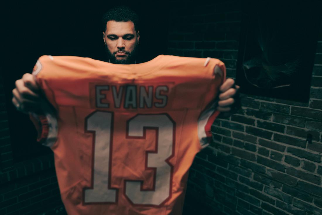 ST. PETERSBURG, FL - June 05, 2023 - Wide Receiver Mike Evans #13 of the Tampa Bay Buccaneers during a production shoot for the Buccaneers’ creamsicle uniform release. Photo By Kyle Zedaker/Tampa Bay Buccaneers