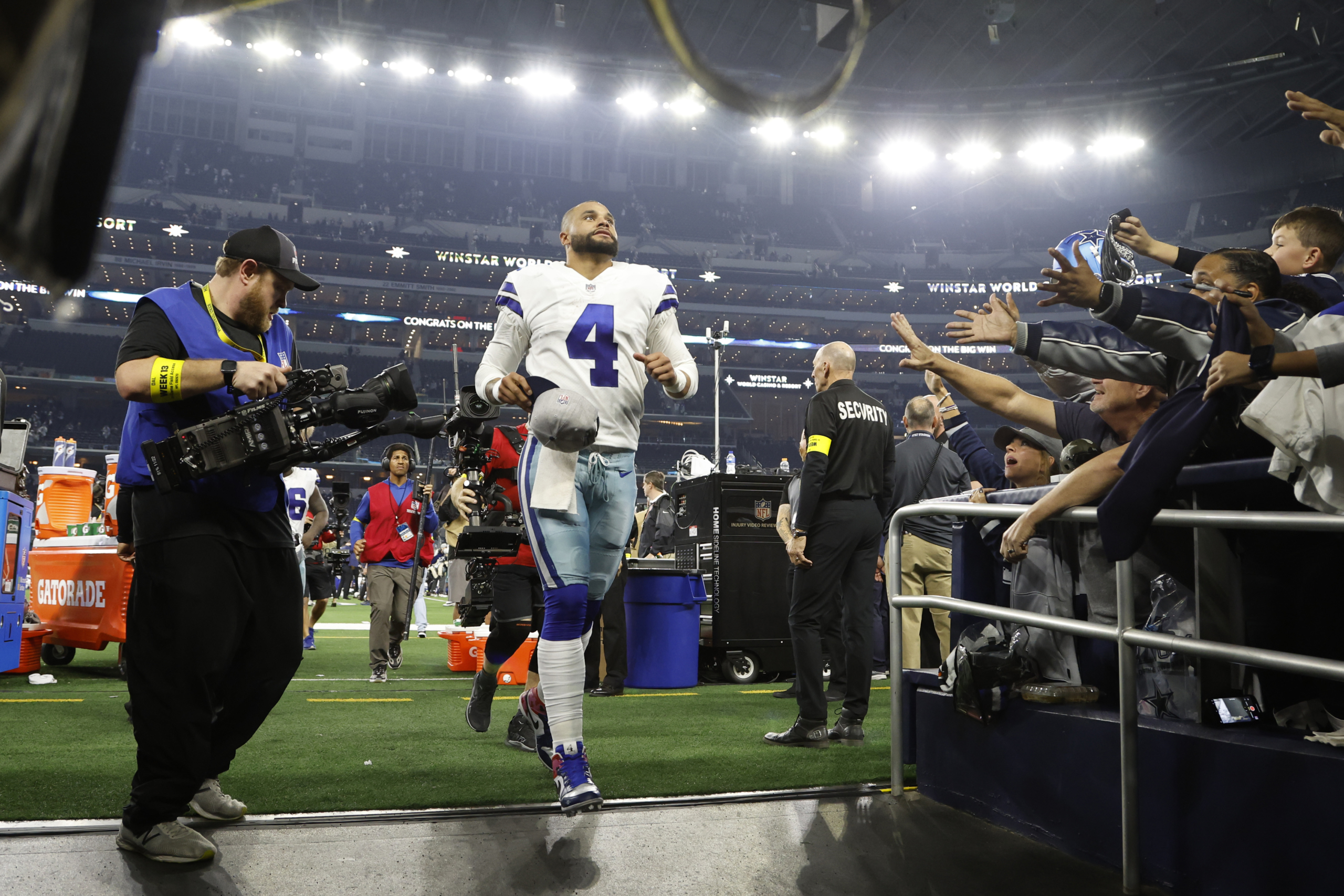 Dallas Cowboys feeling owner's urgency to make Super Bowl run