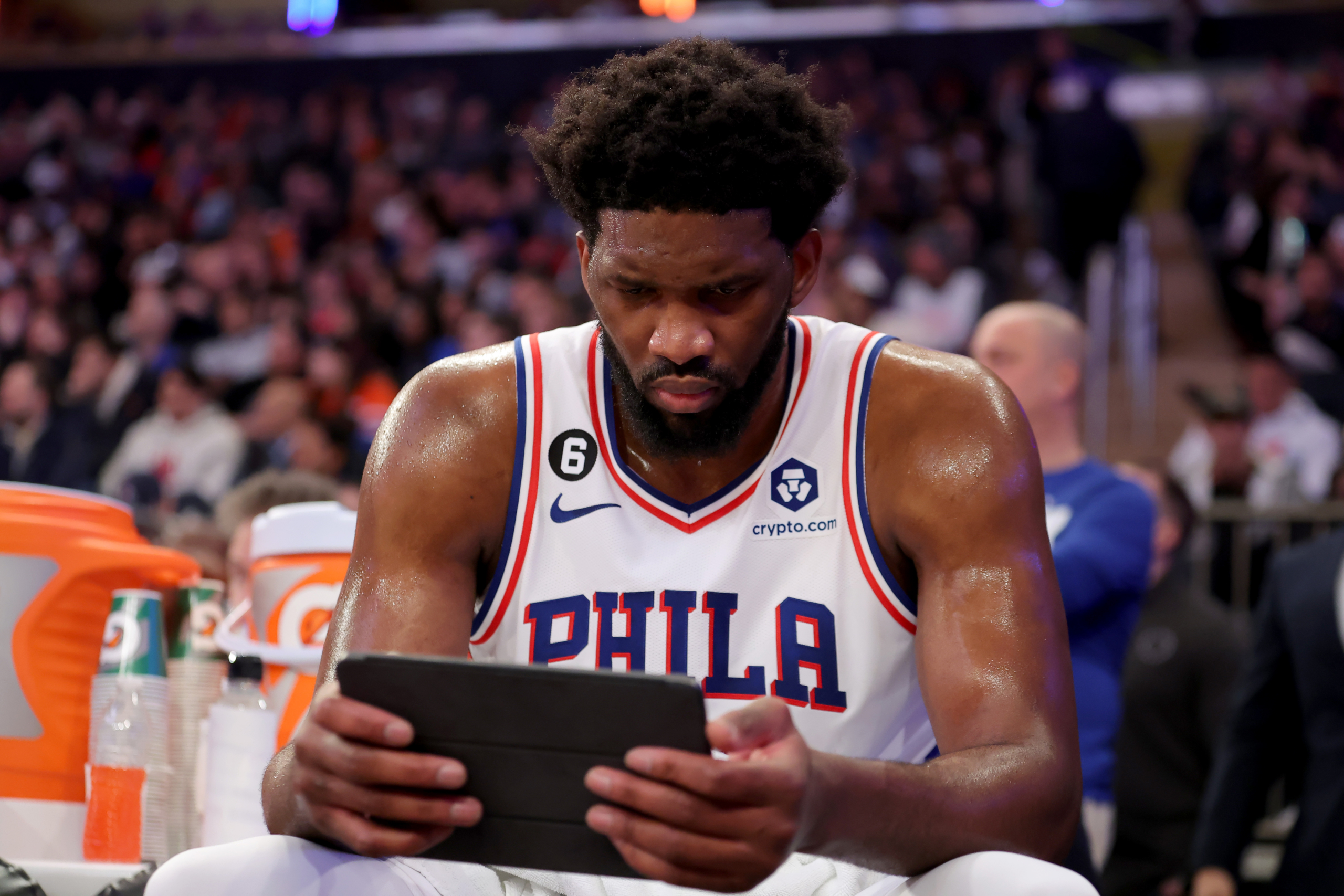 The Knicks' pursuit of Joel Embiid: Four players could be traded for the  MVP!