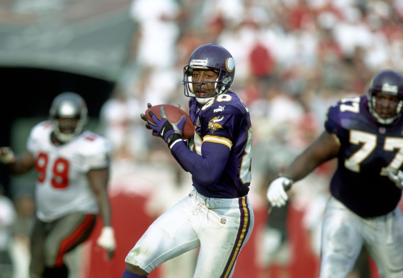 Best-wide-receivers-of-all-time-Cris-Carter