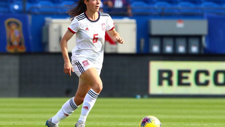 Mar 11, 2020; Frisco, Texas, USA; Spain midfielder Aitana Bonmati (6) controls the ball against England in the 2020 She Believes Cup soccer series at Toyota Stadium. Mandatory Credit: Matthew Emmons-USA TODAY Sports