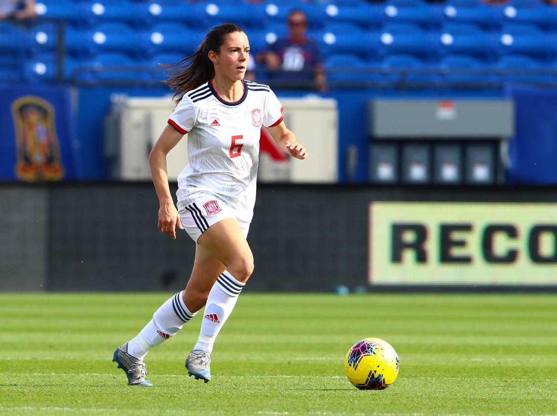 Mar 11, 2020; Frisco, Texas, USA; Spain midfielder Aitana Bonmati (6) controls the ball against England in the 2020 She Believes Cup soccer series at Toyota Stadium. Mandatory Credit: Matthew Emmons-USA TODAY Sports