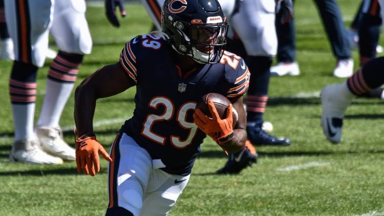 Sep 20, 2020; Chicago, Illinois, USA; Chicago Bears running back Tarik Cohen (29) warms up before the game against the New York Giants at Soldier Field. Mandatory Credit: Jeffrey Becker-USA TODAY Sports