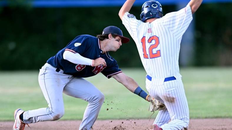 HYANNIS   07/07/22   Wareham shortstop Mitch Jebb block the base as Nolan Schanuel of Hyannis attempts to get to second.

Wareham Gateman At Hyannis Harbor Hawks