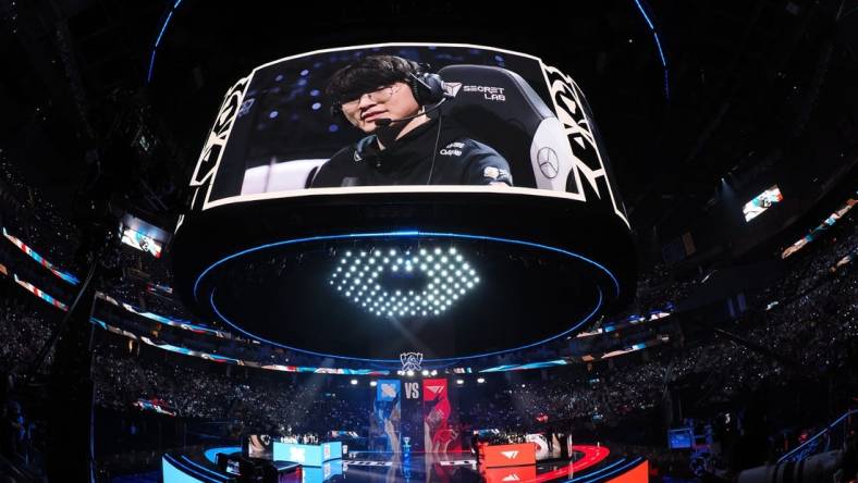 Nov 5, 2022; San Francisco, California, USA; T1 mid laner Sang-hyeok "Faker" Lee during the League of Legends World Championships at Chase Center. Mandatory Credit: Kelley L Cox-USA TODAY Sports