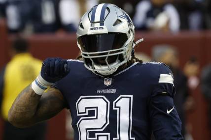 Jan 8, 2023; Landover, Maryland, USA; Dallas Cowboys running back Ezekiel Elliott (21) stands on the field during warmups prior to the Cowboys' game against the Washington Commanders at FedExField. Mandatory Credit: Geoff Burke-USA TODAY Sports