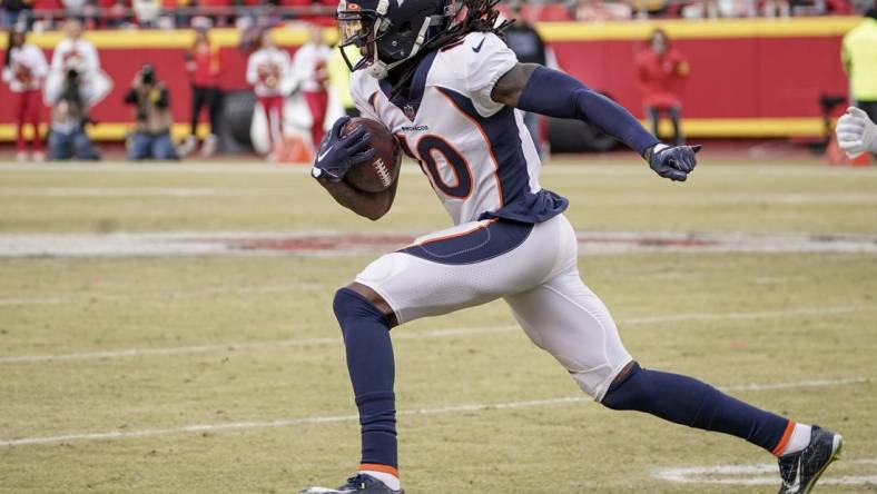 Jan 1, 2023; Kansas City, Missouri, USA; Denver Broncos wide receiver Jerry Jeudy (10) runs the ball against the Kansas City Chiefs during a game at GEHA Field at Arrowhead Stadium. Mandatory Credit: Denny Medley-USA TODAY Sports