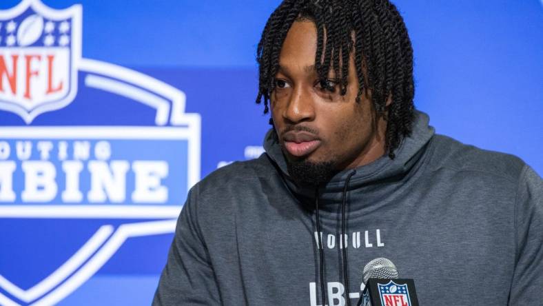 Mar 1, 2023; Indianapolis, IN, USA; Louisiana State linebacker B J Ojulari (LB20) speaks to the press at the NFL Combine at Lucas Oil Stadium. Mandatory Credit: Trevor Ruszkowski-USA TODAY Sports