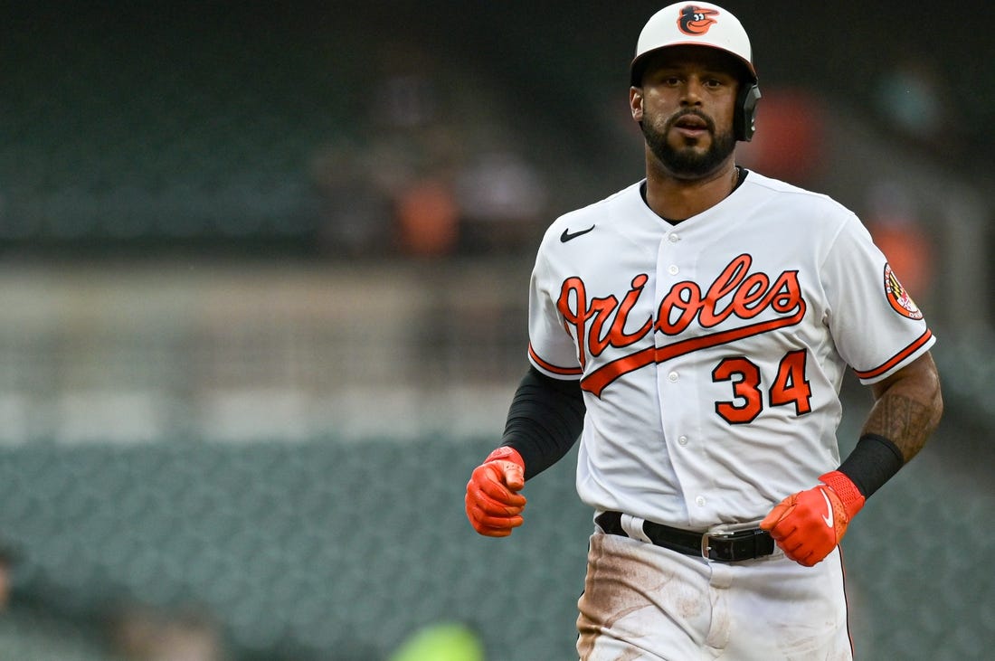 Orioles reinstate OF Aaron Hicks from injured list - ESPN