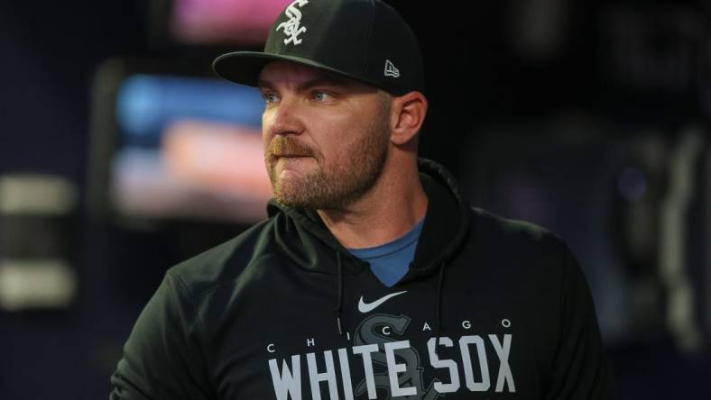 Jul 14, 2023; Atlanta, Georgia, USA; Chicago White Sox relief pitcher Liam Hendriks  (31) in the dugout against the Atlanta Braves in the fifth inning at Truist Park. Mandatory Credit: Brett Davis-USA TODAY Sports