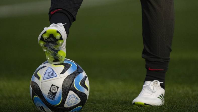 Jul 26, 2023; Wellington, NZL;  United States midfielder Andi Sullivan (17) stops a ball with her foot during a training session ahead of the team's match against the Netherlands in the 2023 FIFA Women's World Cup. Mandatory Credit: Jenna Watson-USA TODAY Sports