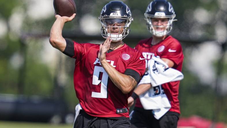 Jul 28, 2023; Flowery Branch, GA, USA; Atlanta Falcons quarterback Desmond Ridder (9) on the field during training camp at IBM Performance Field. Mandatory Credit: Dale Zanine-USA TODAY Sports