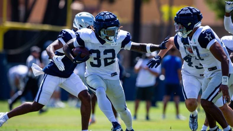 Aug 1, 2023; Oxnard, CA, USA; Dallas Cowboys running back Ronald Jones (32) during training camp at Marriott Residence Inn-River Ridge playing fields. Mandatory Credit: Jason Parkhurst-USA TODAY Sports