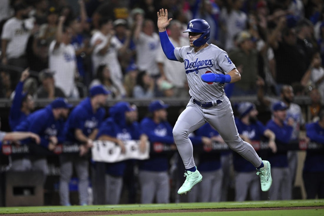 Dodgers fall behind early, lose to Padres 3-2