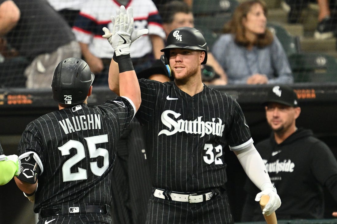 Yankees pound White Sox after nearly brawling