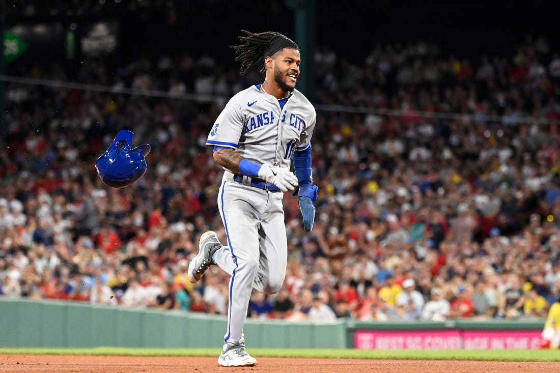 Royals hit 3 home runs, beat Red Sox 9-3