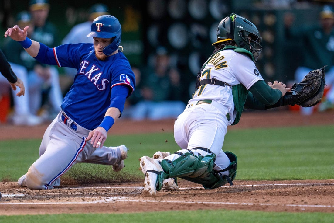 Seager triggers wild 8th as Rangers rally past Angels 10-5, Sports