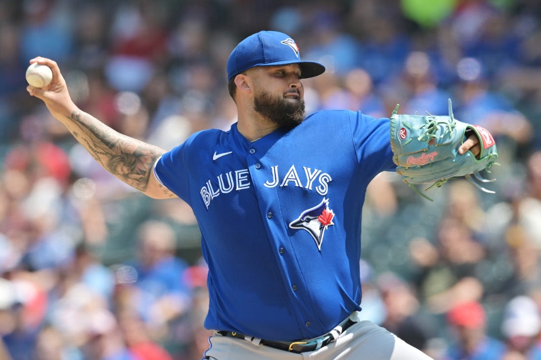 Aug 10, 2023; Cleveland, Ohio, USA; Toronto Blue Jays starting pitcher Alek Manoah (6) throws a pitch during the first inning against the Cleveland Guardians at Progressive Field. Mandatory Credit: Ken Blaze-USA TODAY Sports