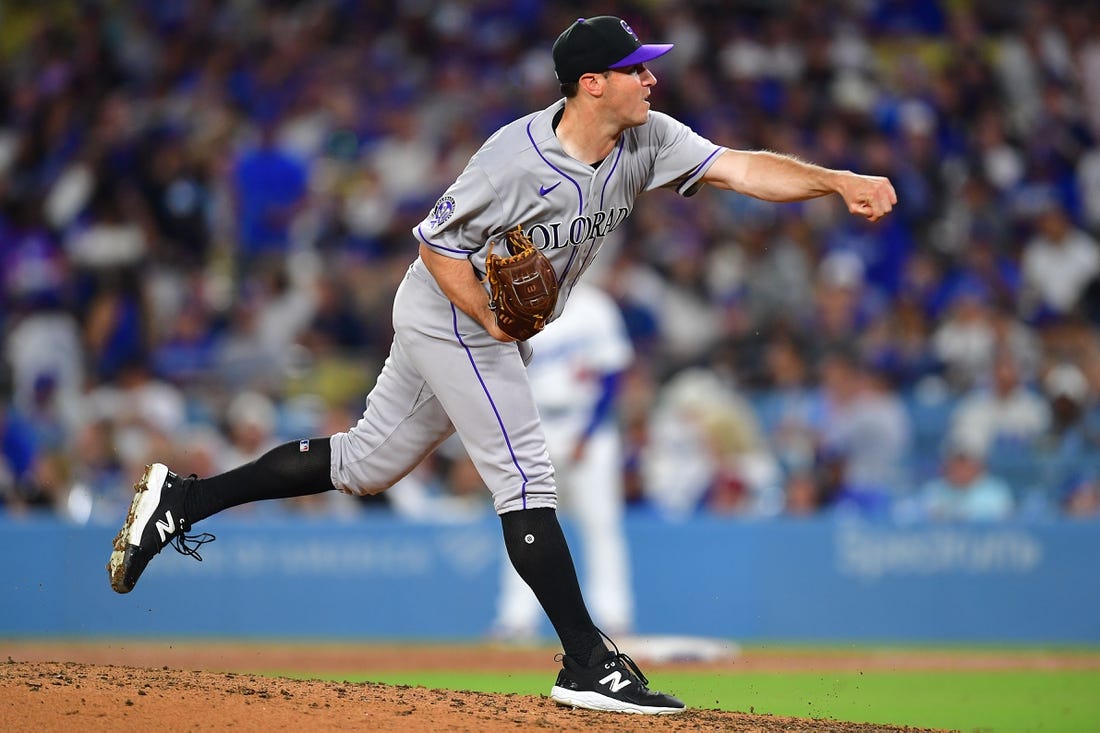 Rockies bullpen collapses in loss to Arizona