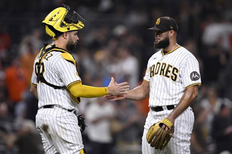 Snell's 7 no-hit innings leads to Padres 6th straight win