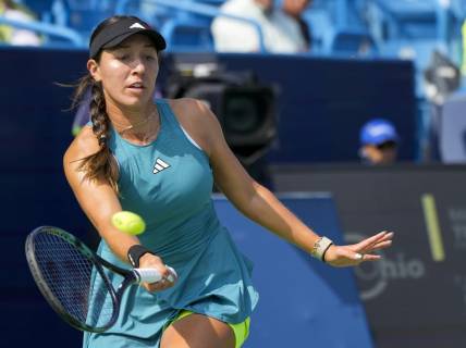 Aug 16, 2023; Mason, OH, USA; Jessica Pegula, of the United States, hits a forehand to Martina Trevisan, of Italy, during the Western & Southern Open at Lindner Family Tennis Center. Mandatory Credit: Carter Skaggs-USA TODAY Sports