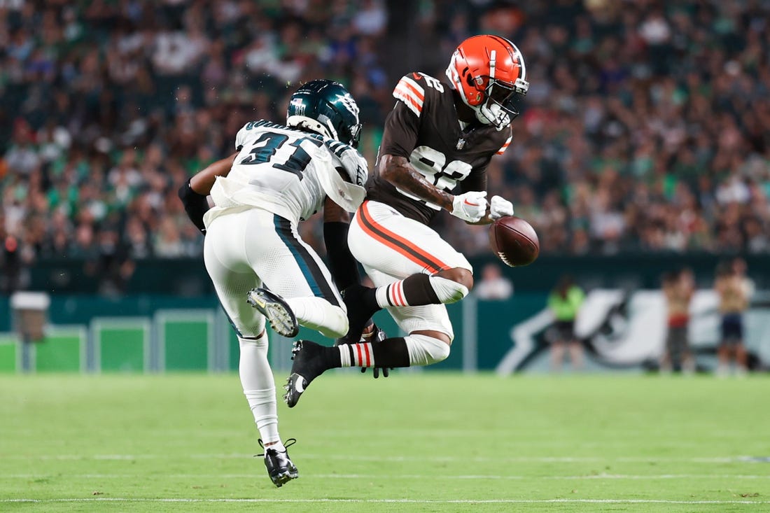 Eagles rally for preseason tie with Browns