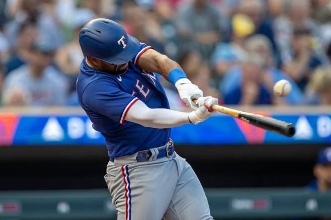 MINNEAPOLIS, MN - AUGUST 25: Texas Rangers Designated hitter Mitch