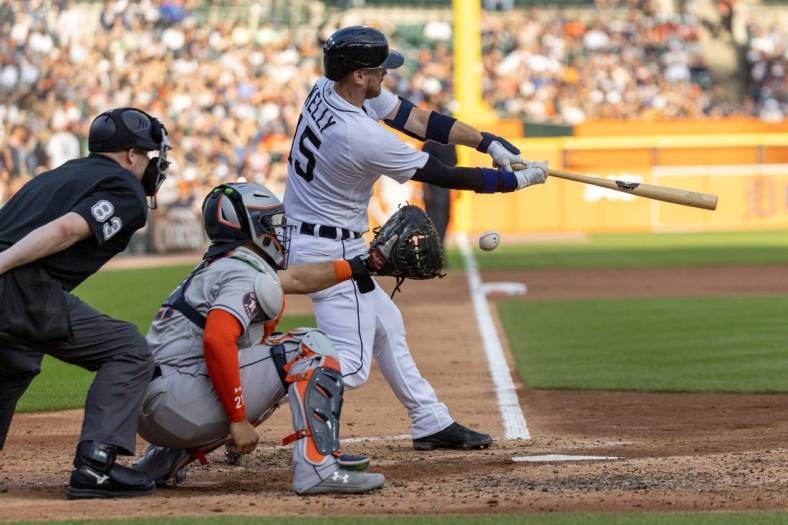 Alex Bregman homers, has 3 RBIs to lead Houston Astros over Seattle  Mariners 4-2 