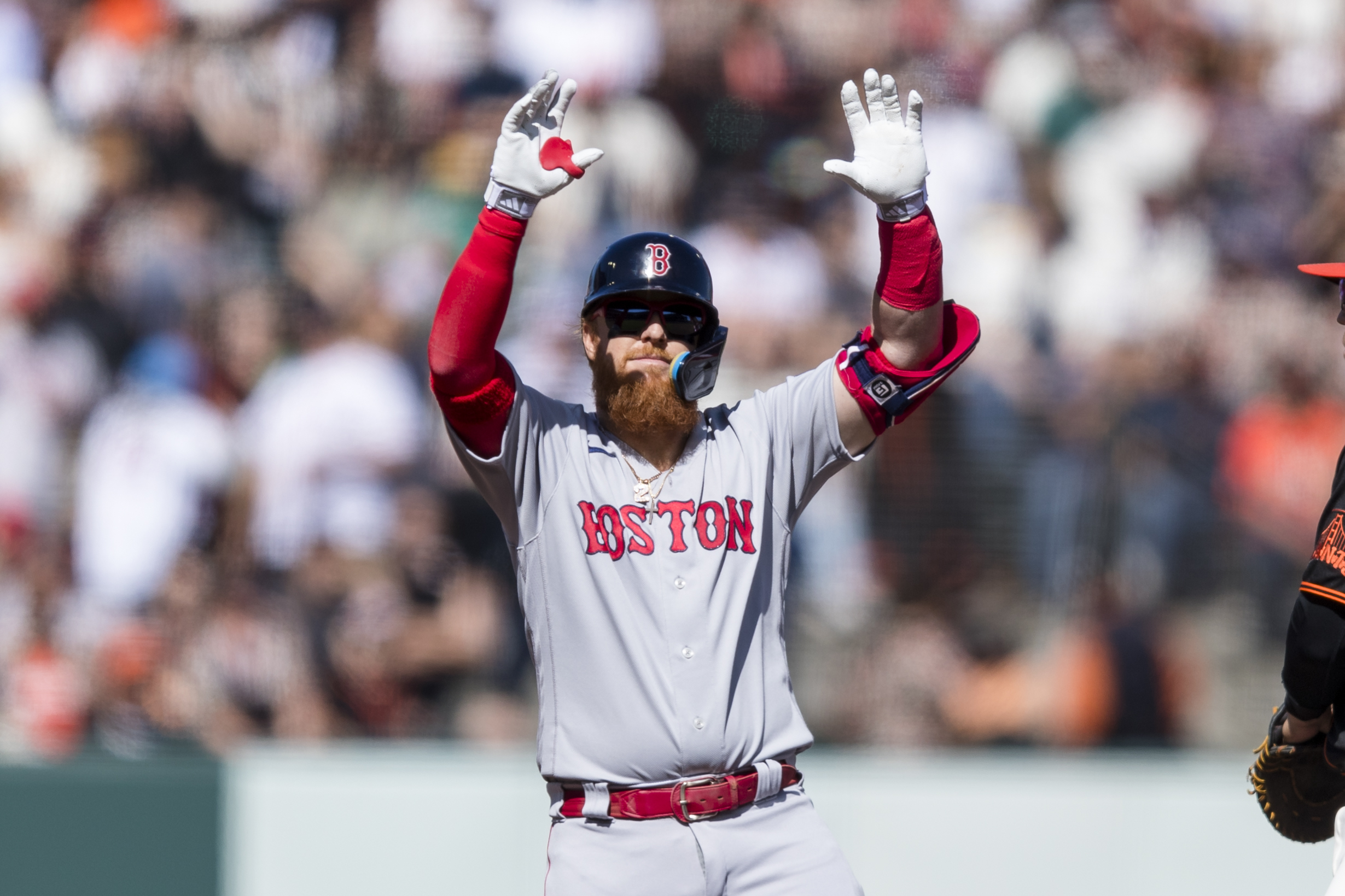 Red Sox reportedly not trading Justin Turner