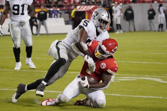 Raiders depth chart 2021: Las Vegas' projected Week 1 starters after roster  cuts 