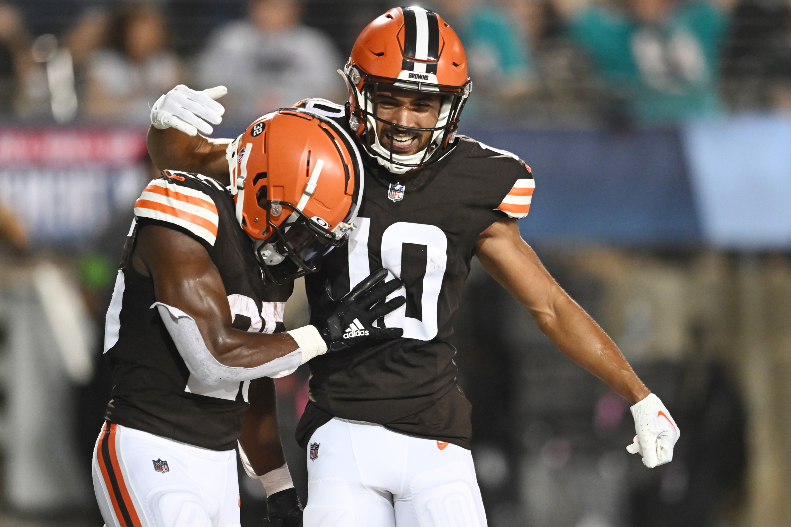 First and Ten: A Fresh Look at the Cleveland Browns: McKee, Vince